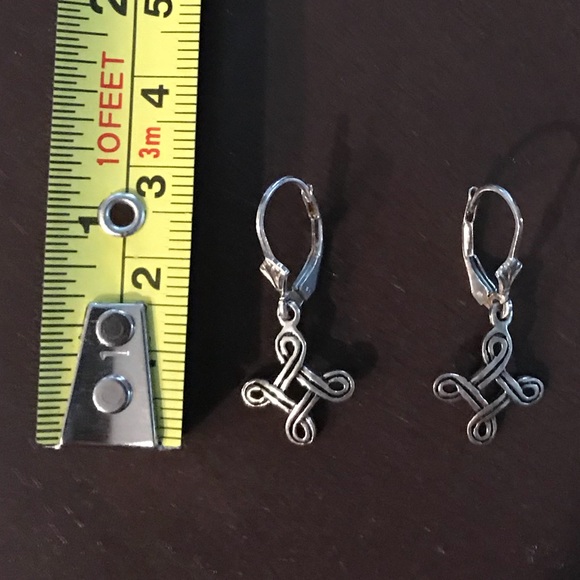 Earrings - Picture 2 of 3